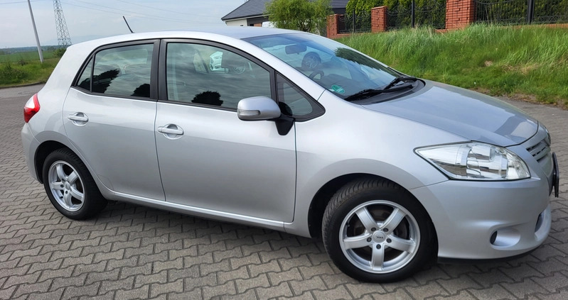 Toyota Auris cena 23900 przebieg: 162000, rok produkcji 2010 z Bieruń małe 742